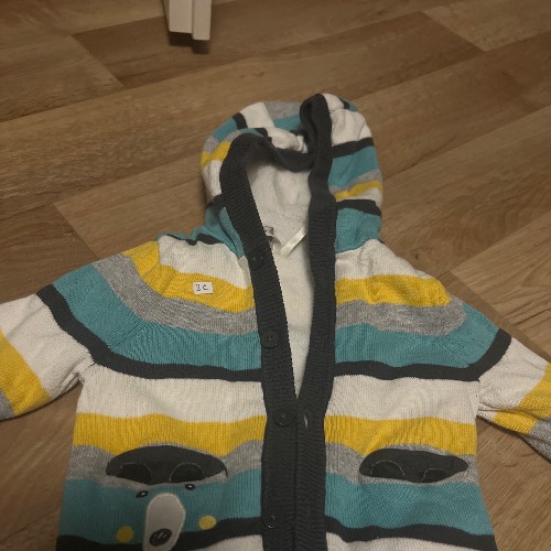 kuscheljacke  Größe: 60 cm, zu finden beim Stand 86 am Standort Flohkids Berlin Ost