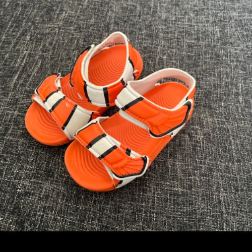 Adidas Sandalen  Größe: 24, zu finden beim Stand 62 am Standort Flohkids Berlin Ost