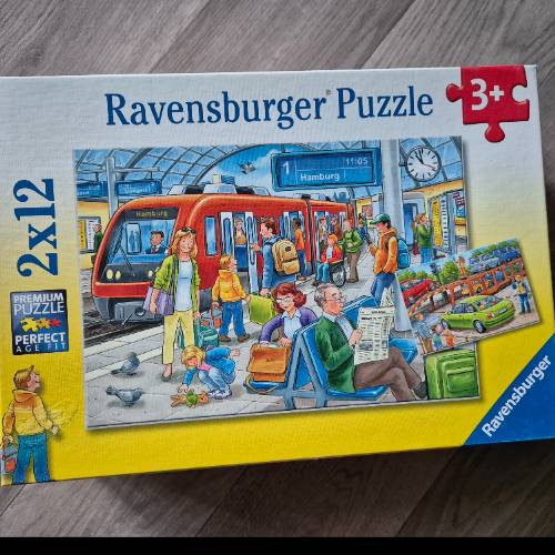 Puzzle  Größe: 2 x12 Bahnhof , zu finden beim Stand 16 am Standort Flohkids Berlin Ost