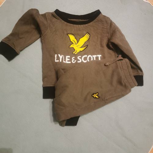 Lyle&Scott Jogginganzug  Größe: 86, zu finden beim Stand 206 am Standort Flohkids Berlin Ost