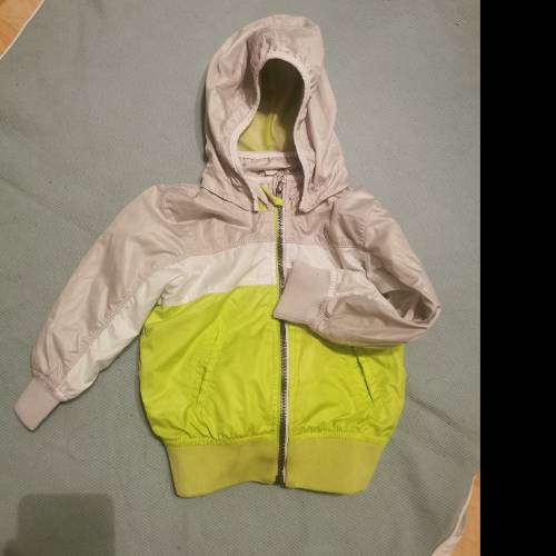 H&M Windbreaker Jacke  Größe: 86 neon, zu finden beim Stand 206 am Standort Flohkids Berlin Ost