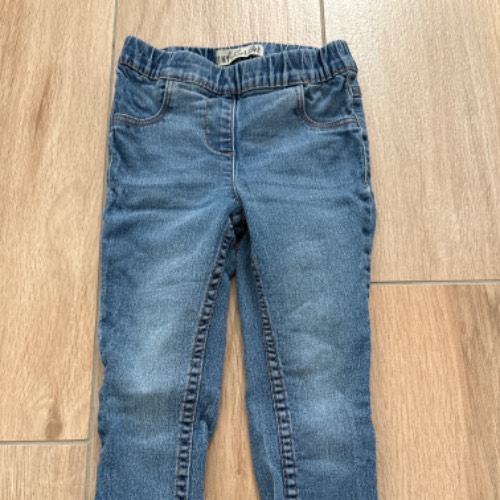 Jeans hell  Größe: 92 , zu finden beim Stand 201 am Standort Flohkids Berlin Ost