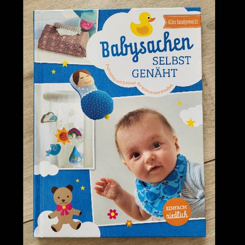 Buch Babysachen selbst genäht , zu finden beim Stand 110 am Standort Flohkids Berlin Ost