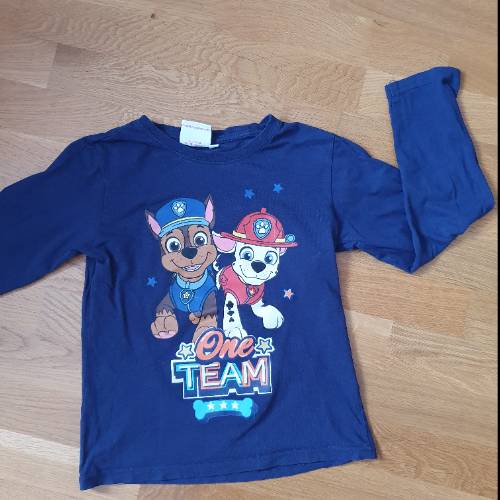 PawPatrol Langarmshirt  Größe: 122/128, zu finden beim Stand 209 am Standort Flohkids Berlin Ost