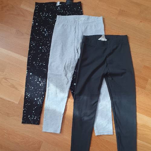 H&M Leggings-Set  Größe: 122, zu finden beim Stand 209 am Standort Flohkids Berlin Ost