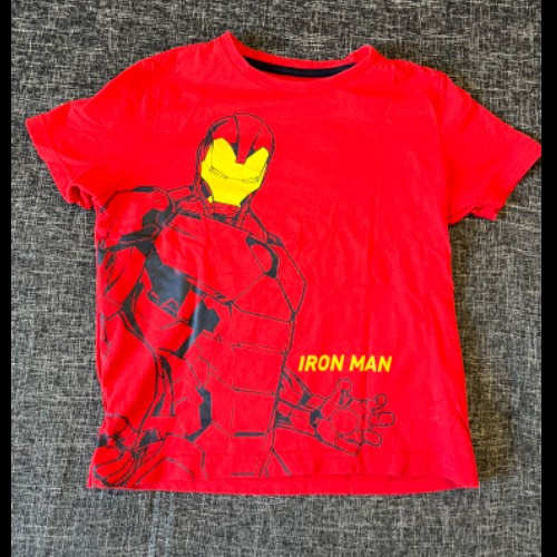 Iron Man T-Shirt  Größe: 134/140, zu finden beim Stand 62 am Standort Flohkids Berlin Ost