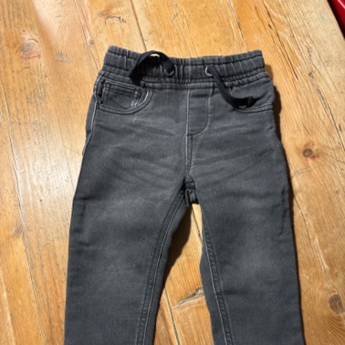 Jeans grau  Größe: 86/92, zu finden beim Stand 57 am Standort Flohkids Berlin Ost