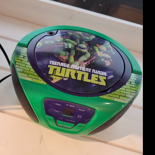 Turtels Radio  CD Player mit K, zu finden beim Stand 4 am Standort Flohkids Berlin Ost