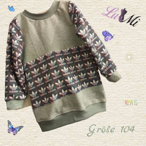 Neu Handmade Pulli  Größe: 104, zu finden beim Stand 72 am Standort Flohkids Berlin Ost