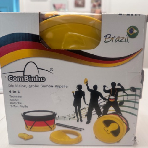 Samba-Kapelle, zu finden beim Stand 9 am Standort Flohkids Berlin Ost