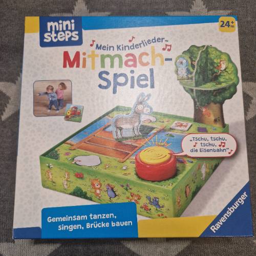 mini steps Lieder Mitmachspiel, zu finden beim Stand 227 am Standort Flohkids Berlin Ost