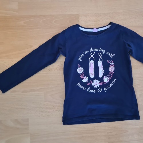 Sweatshirt Mädchen  Größe: 110/116, zu finden beim Stand 60 am Standort Flohkids Berlin Ost