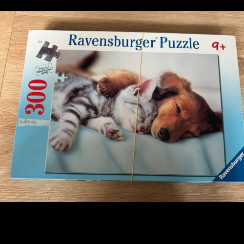 Ravensburger Puzzle  Größe: 300 Dog/Cat, zu finden beim Stand 14 am Standort Flohkids Berlin Ost