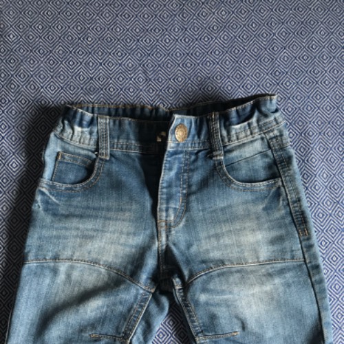 Jeansshort, Größe: 104, zu finden beim Stand 106 am Standort Flohkids Berlin Ost