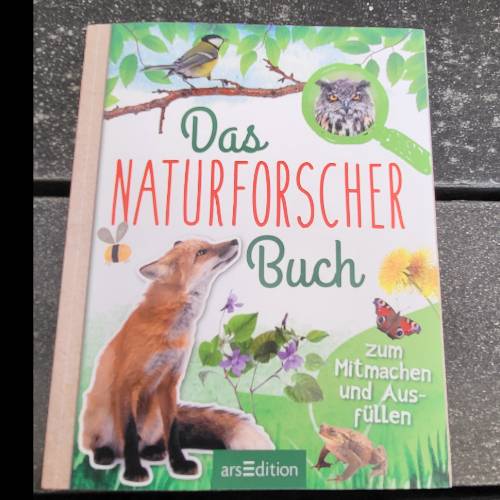 Das Naturforscher Buch, zu finden beim Stand 8 am Standort Flohkids Berlin Ost