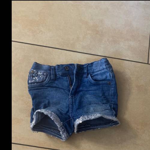 KikiKoko Denim  Größe: 98, zu finden beim Stand 226 am Standort Flohkids Berlin Ost