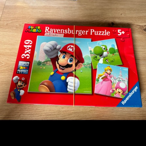 Ravensburger Mario Puzzle  Größe: 3 x49, zu finden beim Stand 14 am Standort Flohkids Berlin Ost