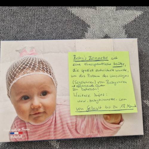 Stützmütze Baby Ohren, zu finden beim Stand 227 am Standort Flohkids Berlin Ost