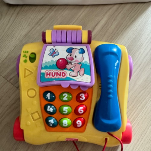 Musik Telefon Fisher Price , zu finden beim Stand 14 am Standort Flohkids Berlin Ost