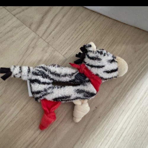 Sterntaler Zebra babyspielzeug, zu finden beim Stand 14 am Standort Flohkids Berlin Ost