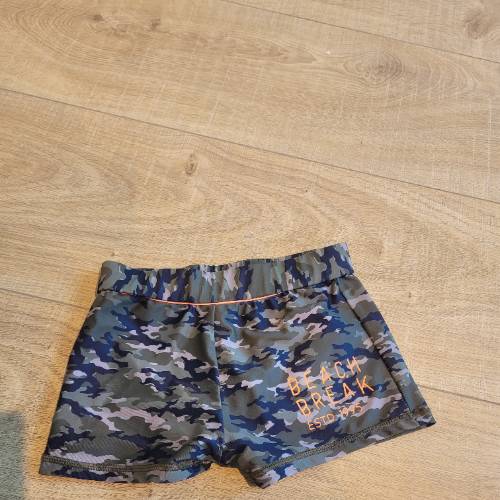 Badehose Armee , zu finden beim Stand 237 am Standort Flohkids Berlin Ost