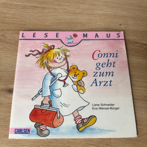 Conni geht zum Arzt Buch , zu finden beim Stand 14 am Standort Flohkids Berlin Ost