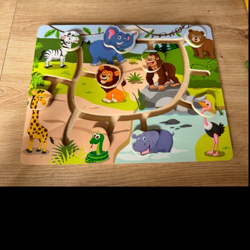 Holz schiebe puzzle Tiere , zu finden beim Stand 14 am Standort Flohkids Berlin Ost