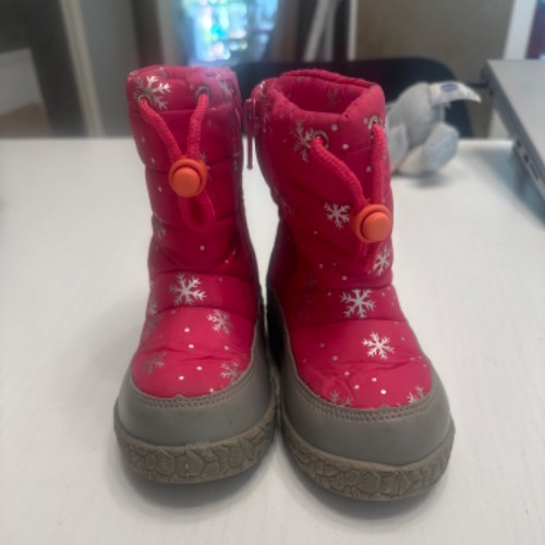 Winterstiefel pink  Größe: 24, zu finden beim Stand 9 am Standort Flohkids Berlin Ost