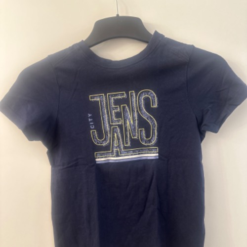 Shirt blau Jeans, zu finden beim Stand 9 am Standort Flohkids Berlin Ost