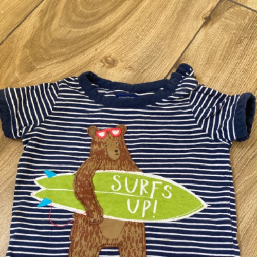 T Shirt  Größe: 80 Joules, zu finden beim Stand 143 am Standort Flohkids Berlin Ost