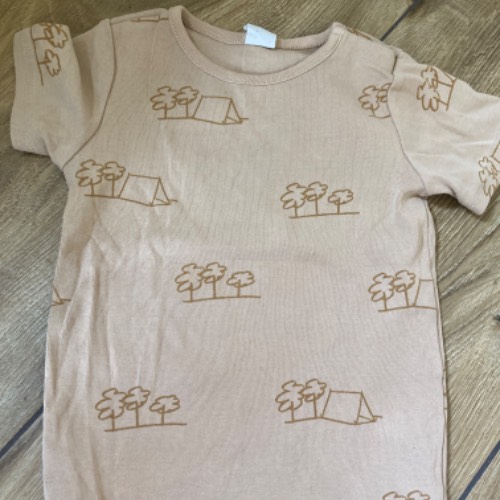 Shirt  Größe: 92, zu finden beim Stand 143 am Standort Flohkids Berlin Ost