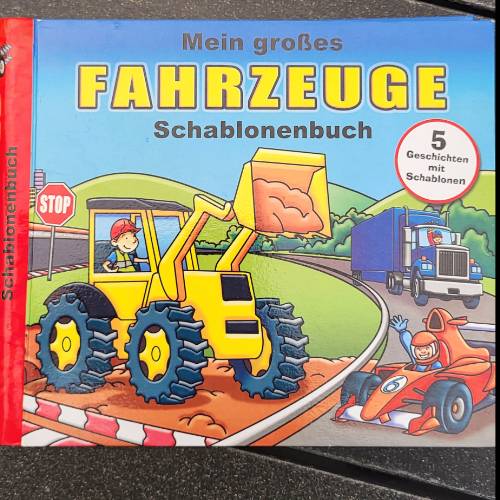 Schablonenbuch Fahrzeuge, zu finden beim Stand 8 am Standort Flohkids Berlin Ost