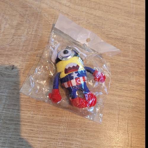 Minion Superman , zu finden beim Stand 238 am Standort Flohkids Berlin Ost