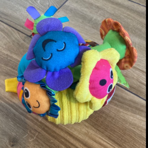 Lamaze Musikblumen, zu finden beim Stand 143 am Standort Flohkids Berlin Ost