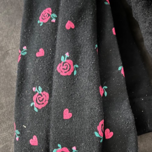 Rose leggings  Größe: 98, zu finden beim Stand 226 am Standort Flohkids Berlin Ost